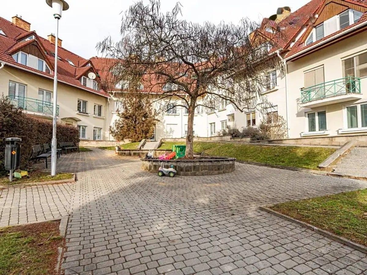 Prenájom bytu 1-izbový 37 m², Högrova, Brno, Jihomoravský kraj Prenájom bytu 1-izbový 37 m², Högrova, Brno, Jihomoravský kraj