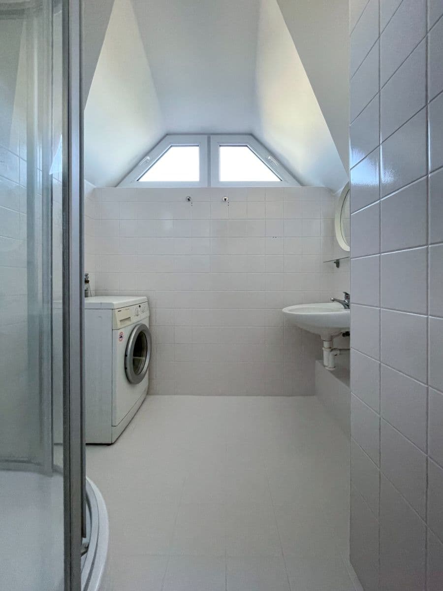 Prenájom bytu 1-izbový 37 m², Högrova, Brno, Jihomoravský kraj Prenájom bytu 1-izbový 37 m², Högrova, Brno, Jihomoravský kraj
