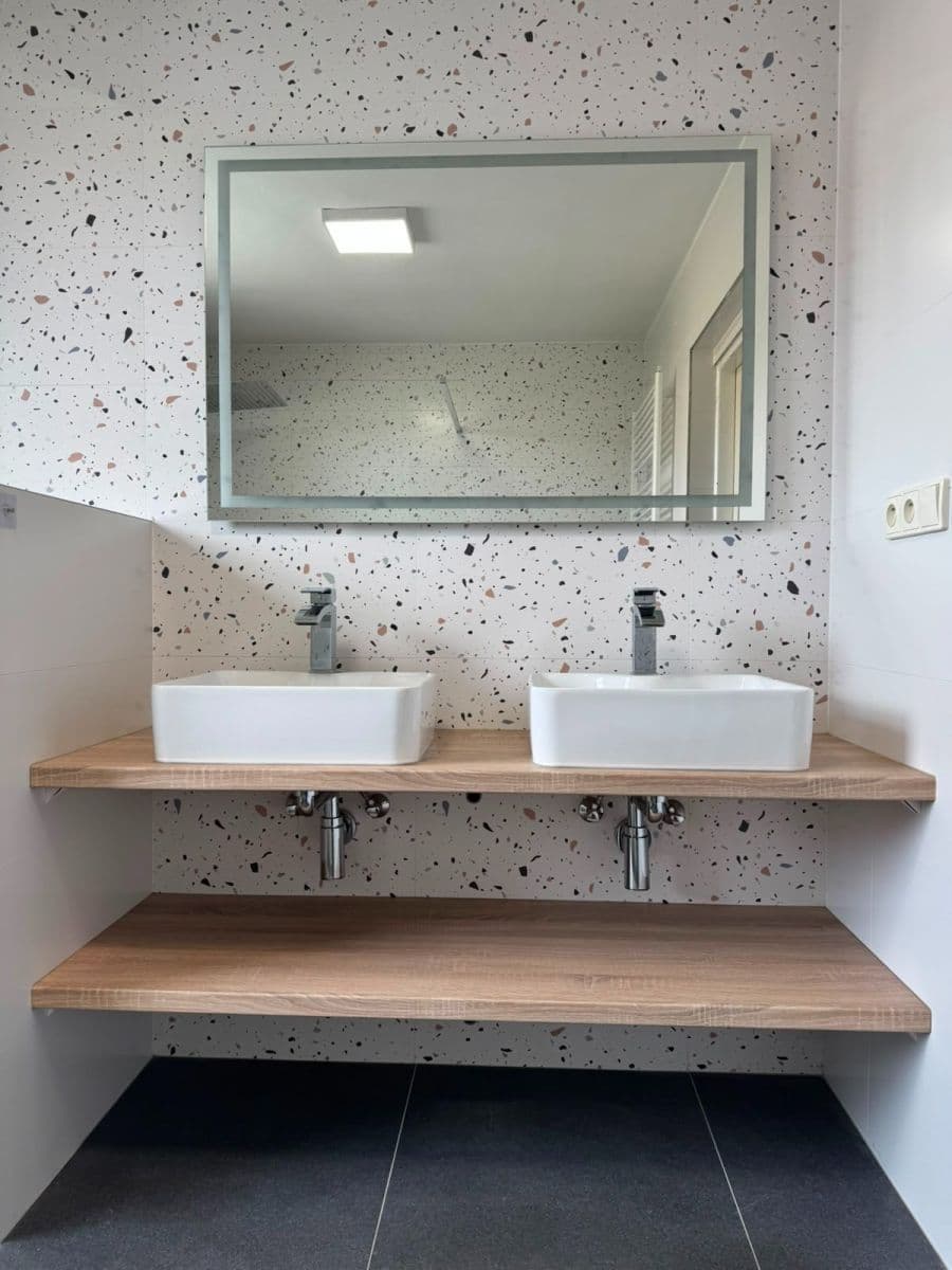 Predaj domu 173 m², pozemok 173 m², U Flory, Žatec, Ústecký kraj Predaj domu 173 m², pozemok 173 m², U Flory, Žatec, Ústecký kraj