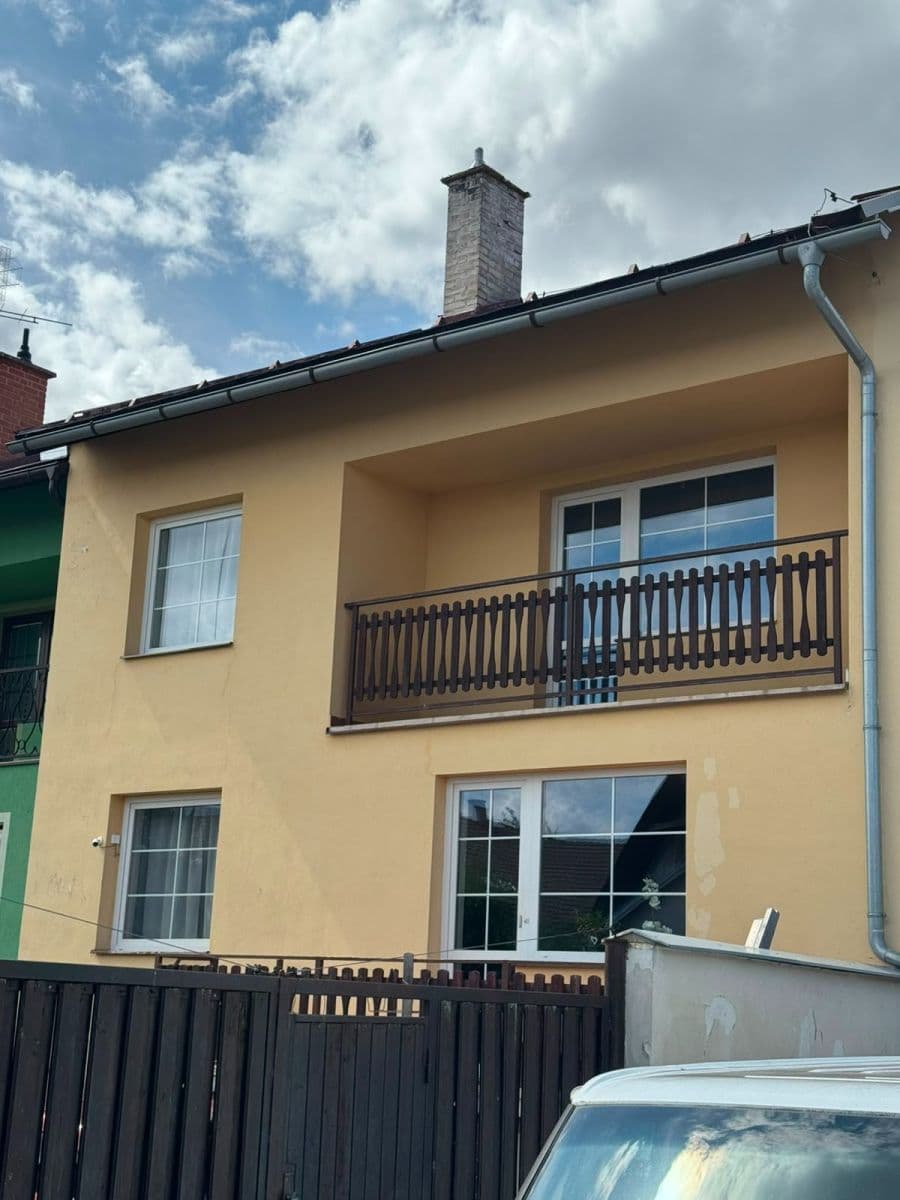 Predaj domu 173 m², pozemok 173 m², U Flory, Žatec, Ústecký kraj Predaj domu 173 m², pozemok 173 m², U Flory, Žatec, Ústecký kraj
