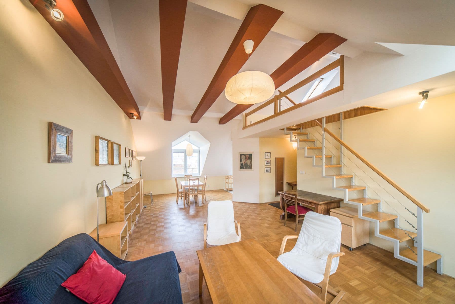 Prenájom bytu 2-izbový 110 m², Bratislava - mestská časť Staré Mesto, Bratislavský kraj Prenájom bytu 2-izbový 110 m², Bratislava - mestská časť Staré Mesto, Bratislavský kraj