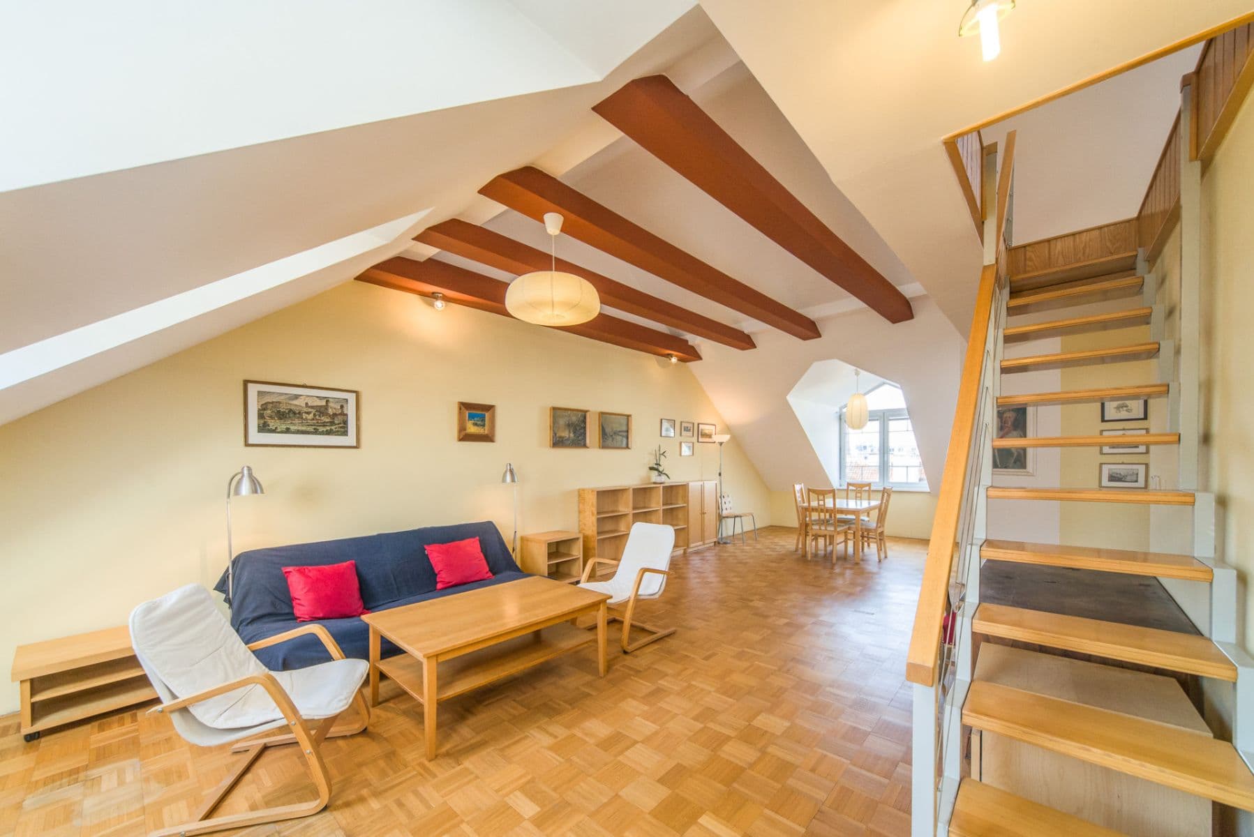 Prenájom bytu 2-izbový 110 m², Bratislava - mestská časť Staré Mesto, Bratislavský kraj Prenájom bytu 2-izbový 110 m², Bratislava - mestská časť Staré Mesto, Bratislavský kraj