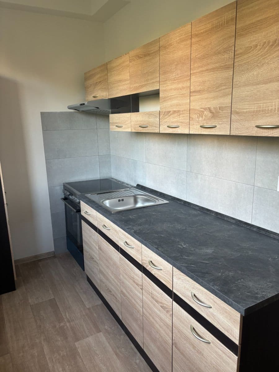 Prenájom bytu 2-izbový 54 m², třída Svobody, Zlín, Zlínský kraj Prenájom bytu 2-izbový 54 m², třída Svobody, Zlín, Zlínský kraj
