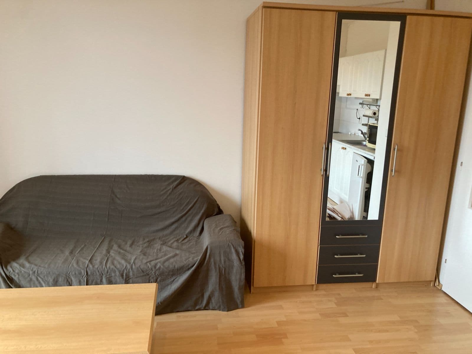 Prenájom bytu 1-izbový 31 m², Zimní, Hostivice, Středočeský kraj Prenájom bytu 1-izbový 31 m², Zimní, Hostivice, Středočeský kraj