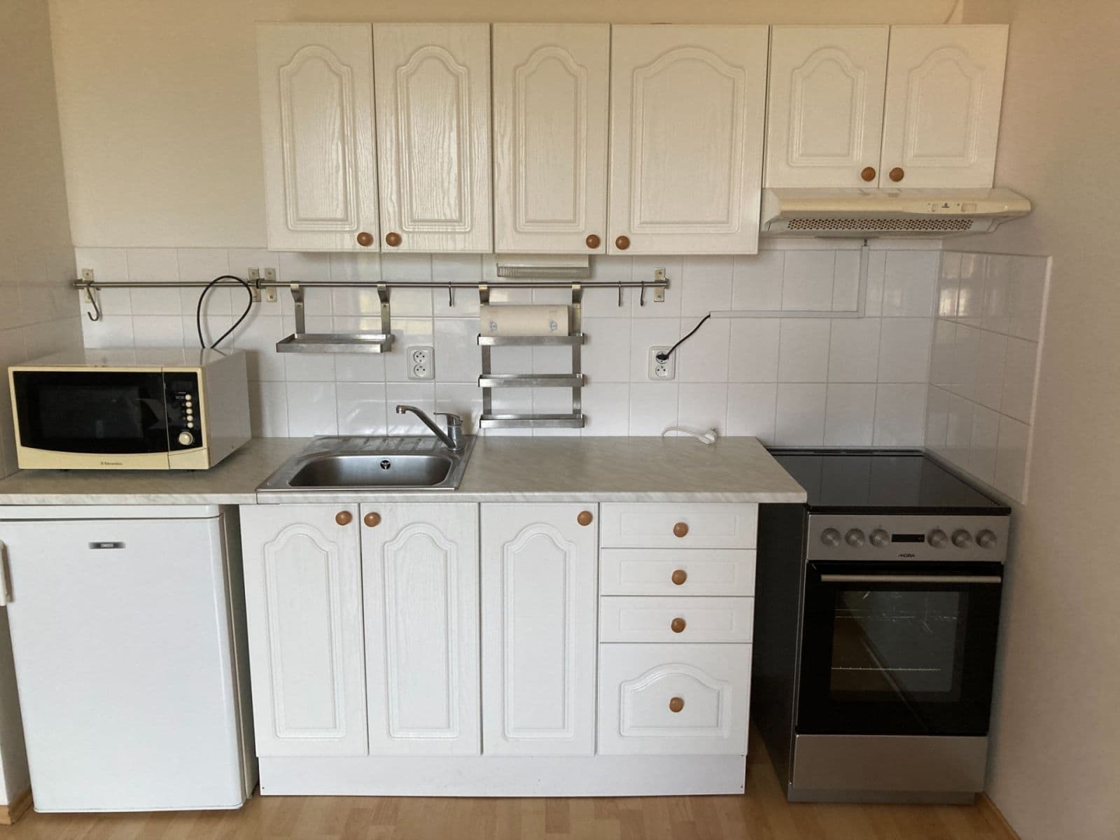Prenájom bytu 1-izbový 31 m², Zimní, Hostivice, Středočeský kraj Prenájom bytu 1-izbový 31 m², Zimní, Hostivice, Středočeský kraj
