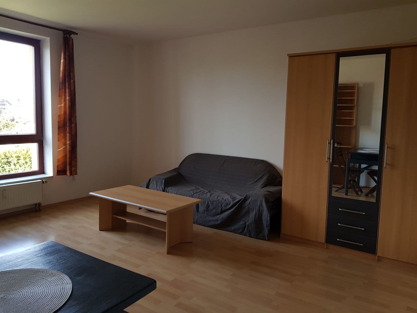 Prenájom bytu 1-izbový 31 m², Zimní, Hostivice, Středočeský kraj Prenájom bytu 1-izbový 31 m², Zimní, Hostivice, Středočeský kraj