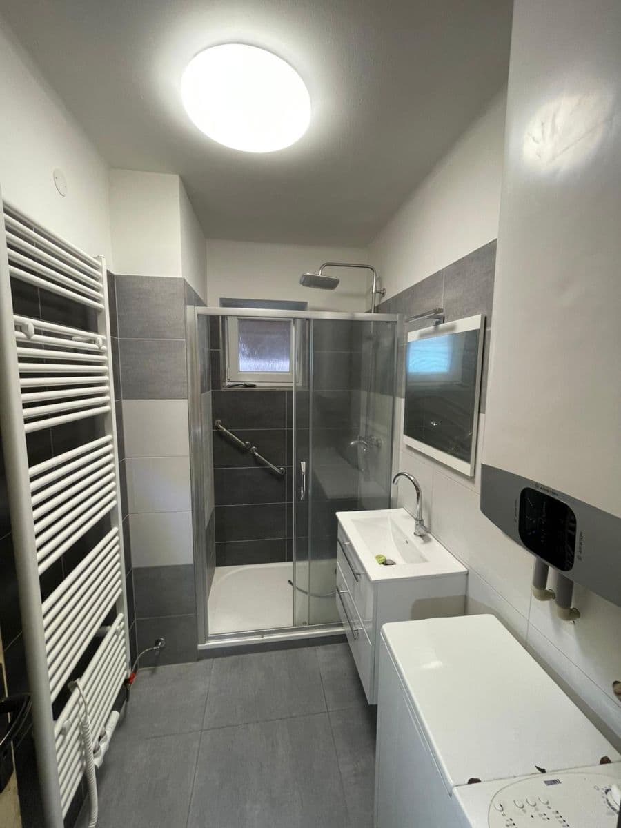 Predaj domu 180 m², pozemok 760 m², Zahradní, Sezemice, Pardubický kraj Predaj domu 180 m², pozemok 760 m², Zahradní, Sezemice, Pardubický kraj