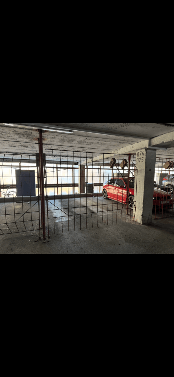 Prenájom garáže 18 m², Lovosická, Praha, Praha Prenájom garáže 18 m², Lovosická, Praha, Praha