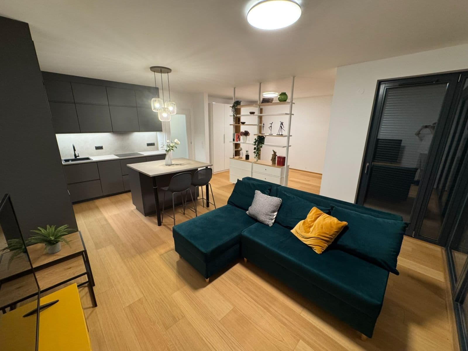 Prenájom bytu 2-izbový 53 m², Za Pískovnou, Praha, Praha Prenájom bytu 2-izbový 53 m², Za Pískovnou, Praha, Praha
