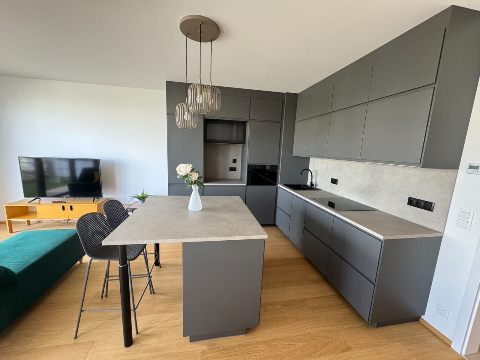 Prenájom bytu 2-izbový 53 m², Za Pískovnou, Praha, Praha Prenájom bytu 2-izbový 53 m², Za Pískovnou, Praha, Praha