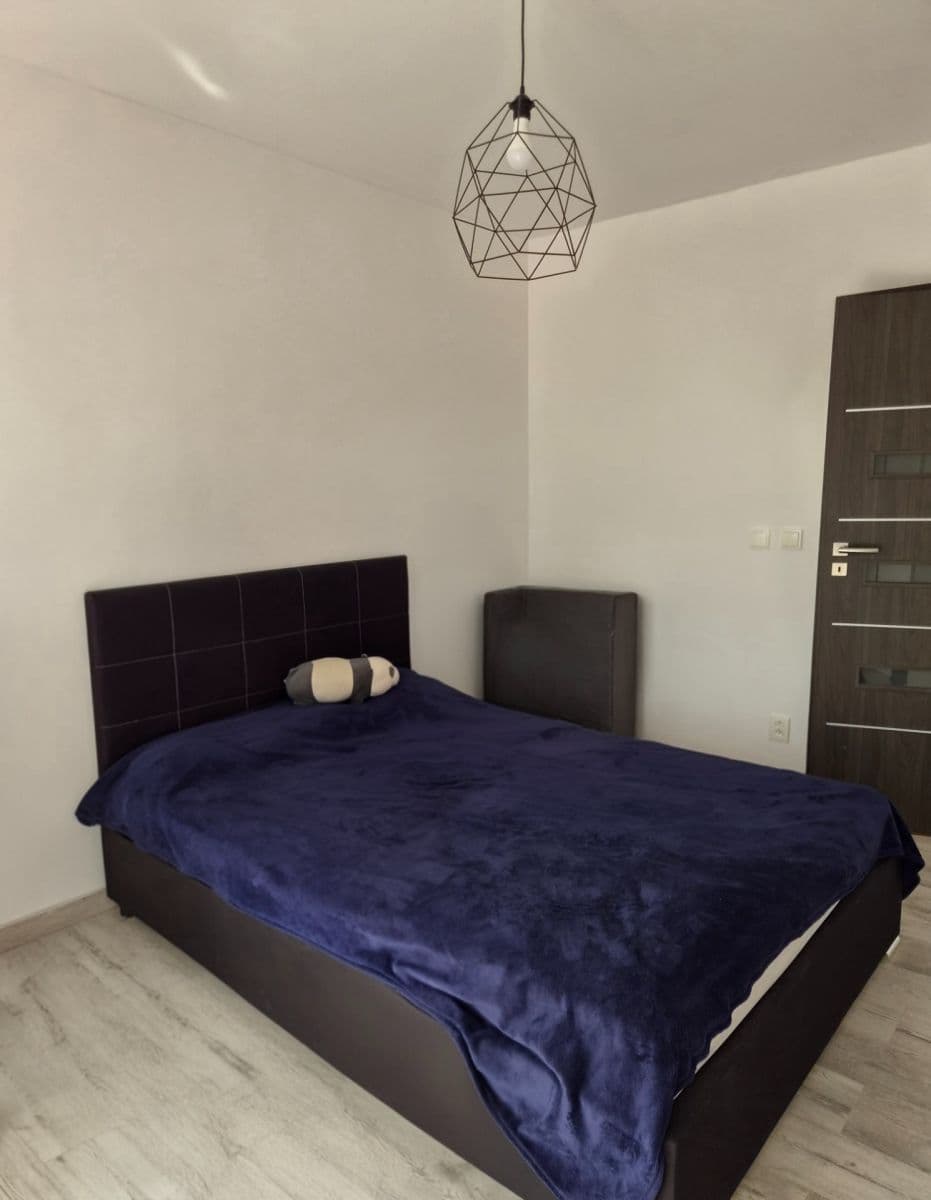 Prenájom domu 110 m², pozemok 798 m², Jedlová, Čakovičky, Středočeský kraj Prenájom domu 110 m², pozemok 798 m², Jedlová, Čakovičky, Středočeský kraj