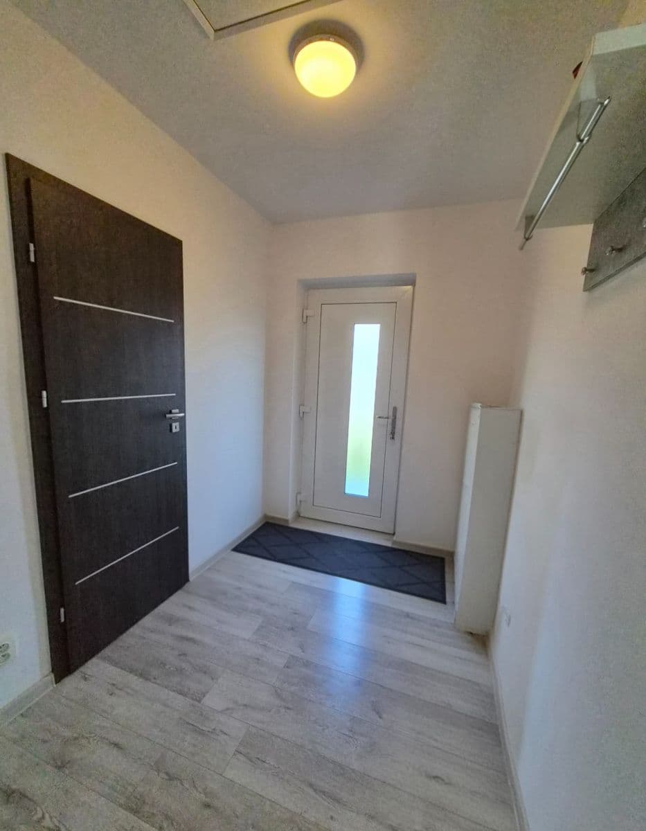 Prenájom domu 110 m², pozemok 798 m², Jedlová, Čakovičky, Středočeský kraj Prenájom domu 110 m², pozemok 798 m², Jedlová, Čakovičky, Středočeský kraj