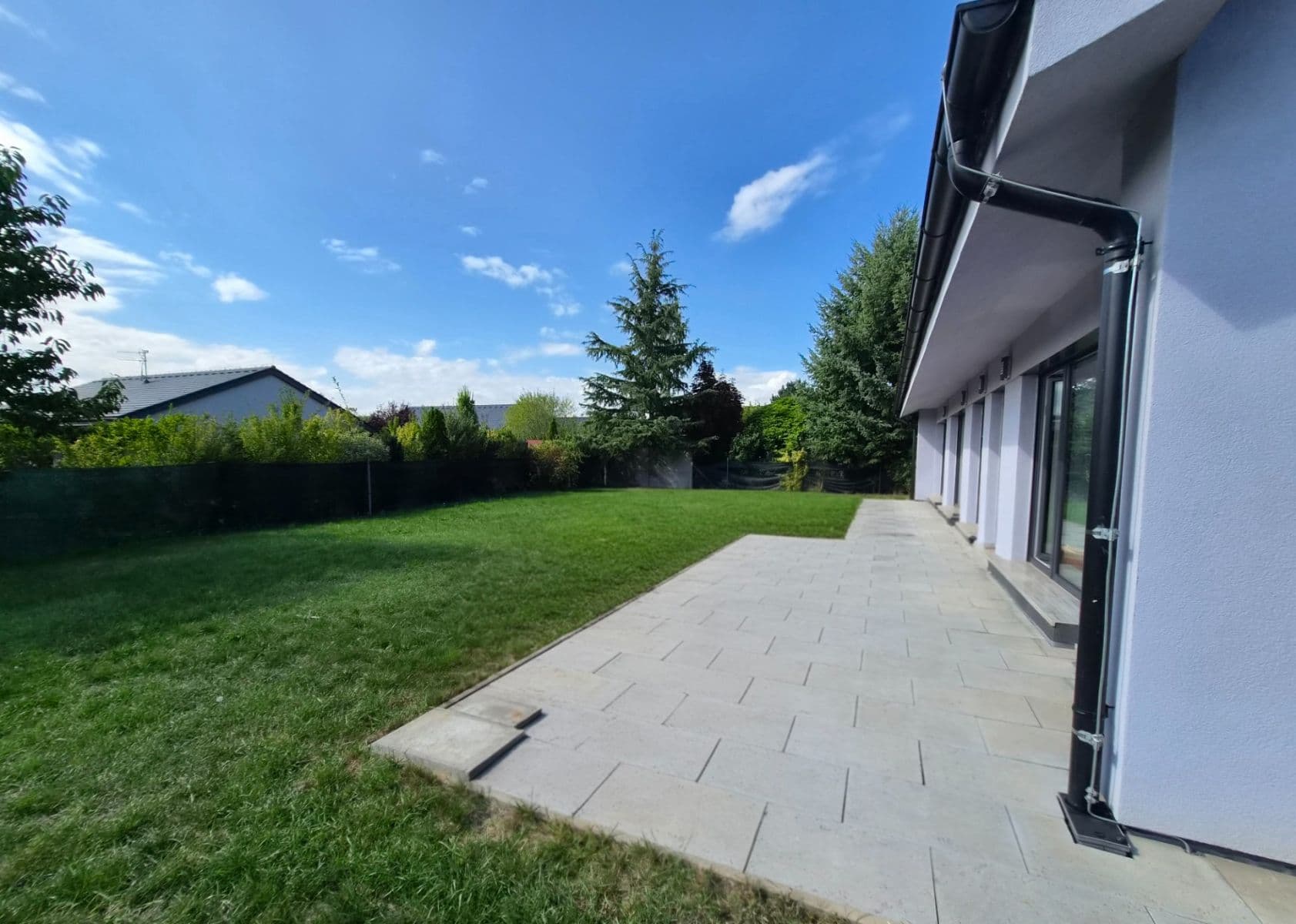 Prenájom domu 110 m², pozemok 798 m², Jedlová, Čakovičky, Středočeský kraj Prenájom domu 110 m², pozemok 798 m², Jedlová, Čakovičky, Středočeský kraj