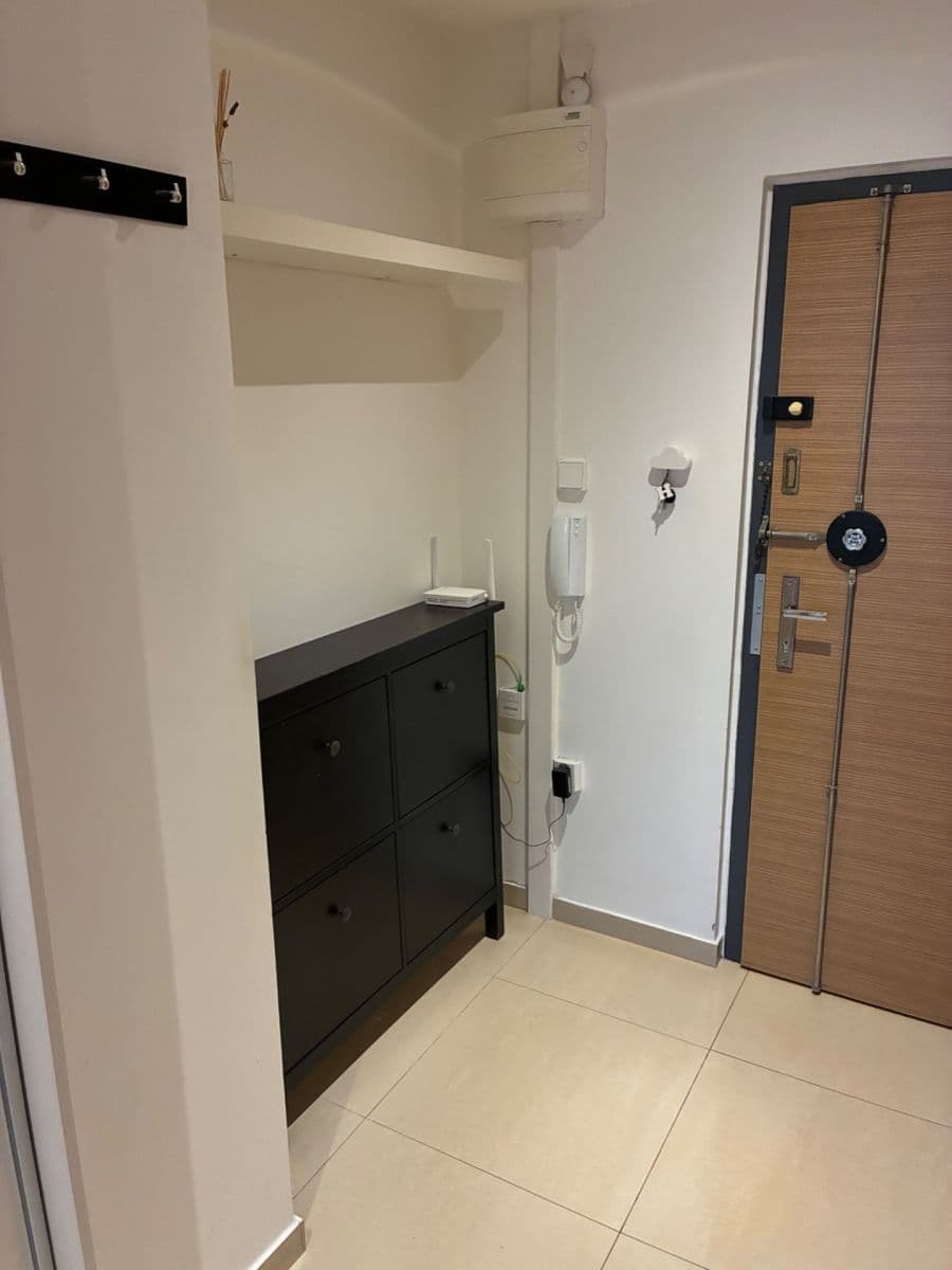 Prenájom bytu 2-izbový 44 m², Květnového vítězství, Praha, Praha Prenájom bytu 2-izbový 44 m², Květnového vítězství, Praha, Praha