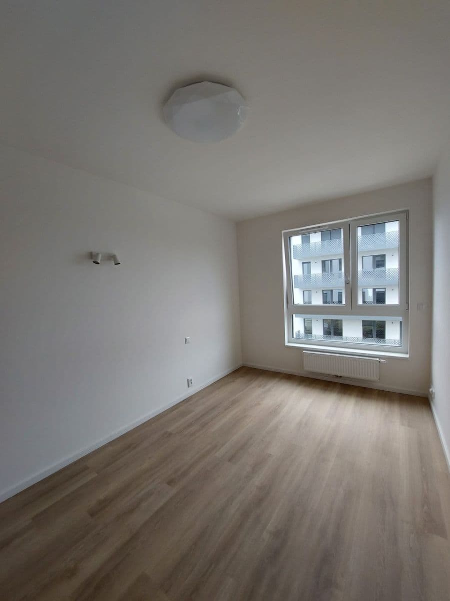 Prenájom bytu 2-izbový 55 m², Divíškové, Praha, Praha Prenájom bytu 2-izbový 55 m², Divíškové, Praha, Praha