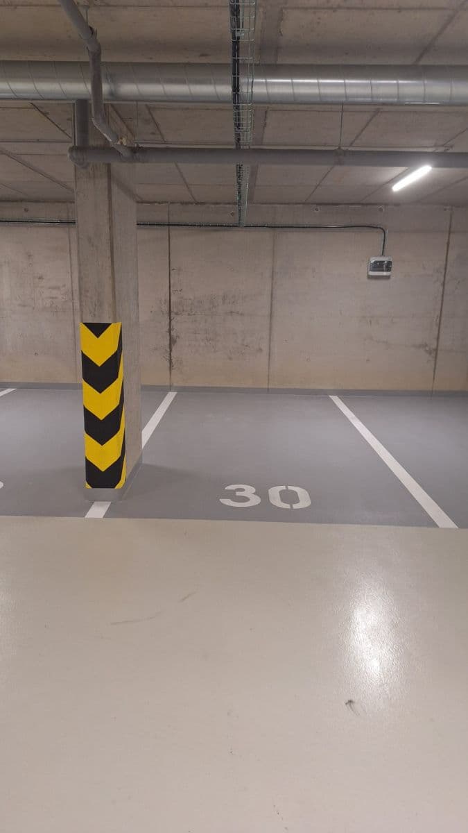 Prenájom bytu 2-izbový 55 m², Divíškové, Praha, Praha Prenájom bytu 2-izbový 55 m², Divíškové, Praha, Praha