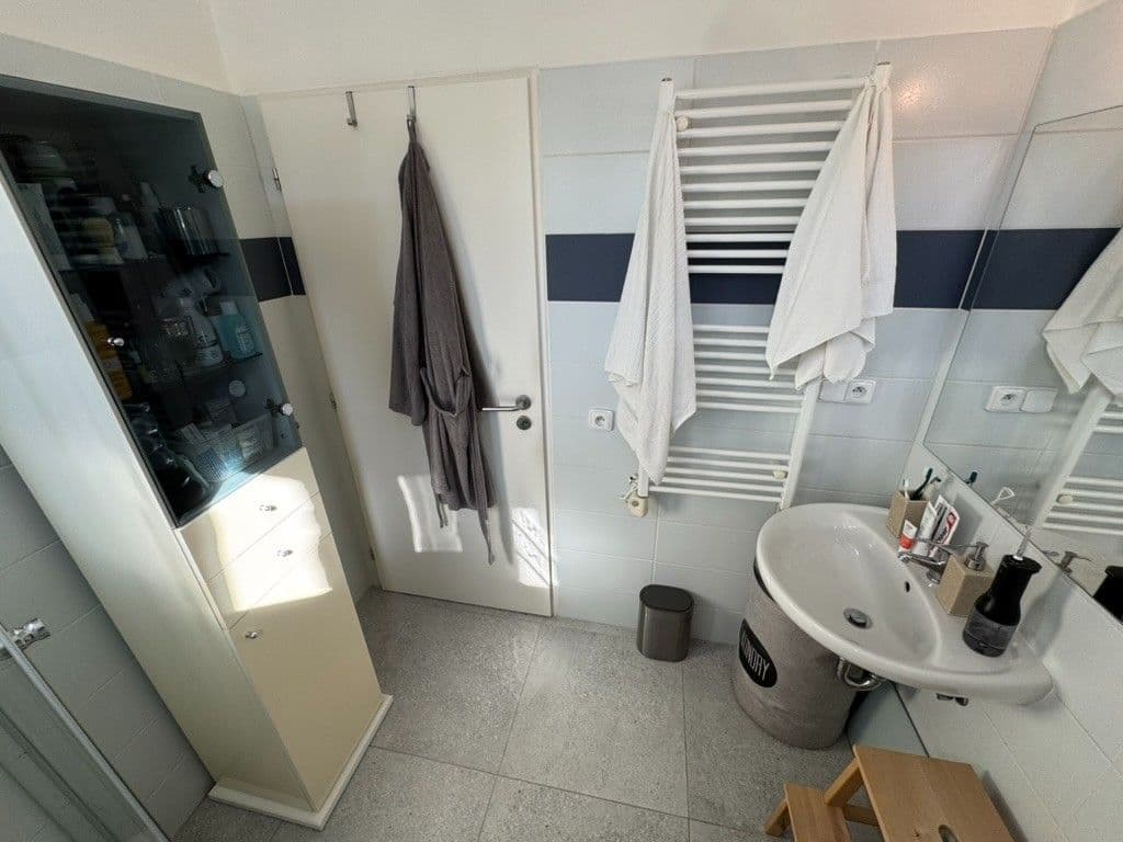 Prenájom bytu 1-izbový 30 m², Michaila Jurjeviče Lermontova, Praha, Praha Prenájom bytu 1-izbový 30 m², Michaila Jurjeviče Lermontova, Praha, Praha