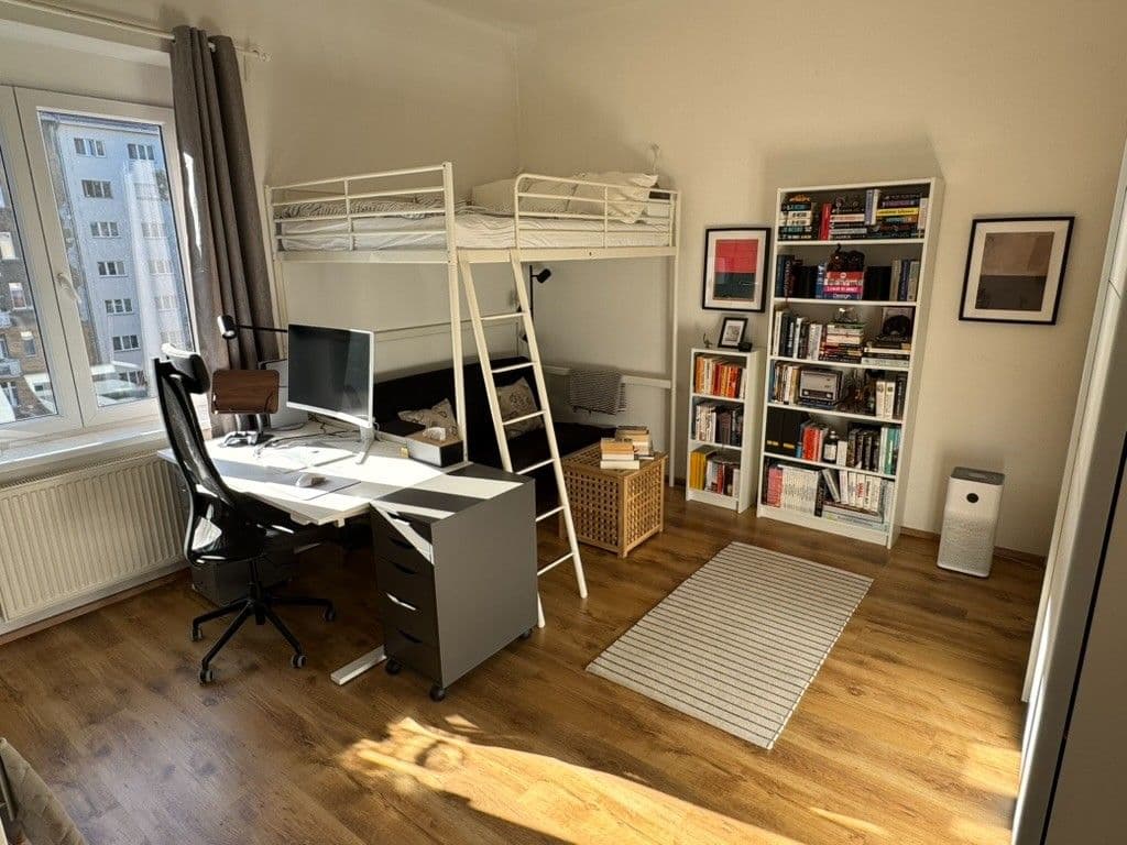 Prenájom bytu 1-izbový 30 m², Michaila Jurjeviče Lermontova, Praha, Praha Prenájom bytu 1-izbový 30 m², Michaila Jurjeviče Lermontova, Praha, Praha