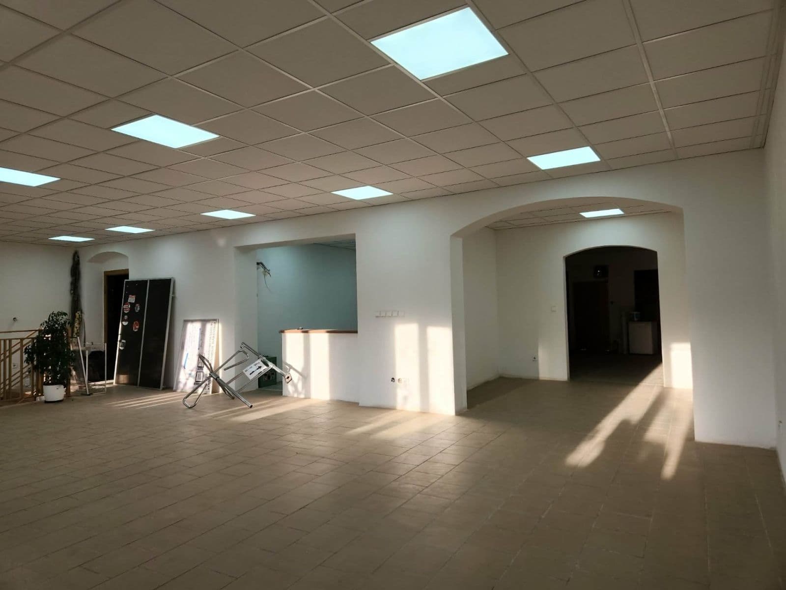 Prenájom nebytového priestoru 241 m², Masarykovo nám., Přeštice, Plzeňský kraj Prenájom nebytového priestoru 241 m², Masarykovo nám., Přeštice, Plzeňský kraj