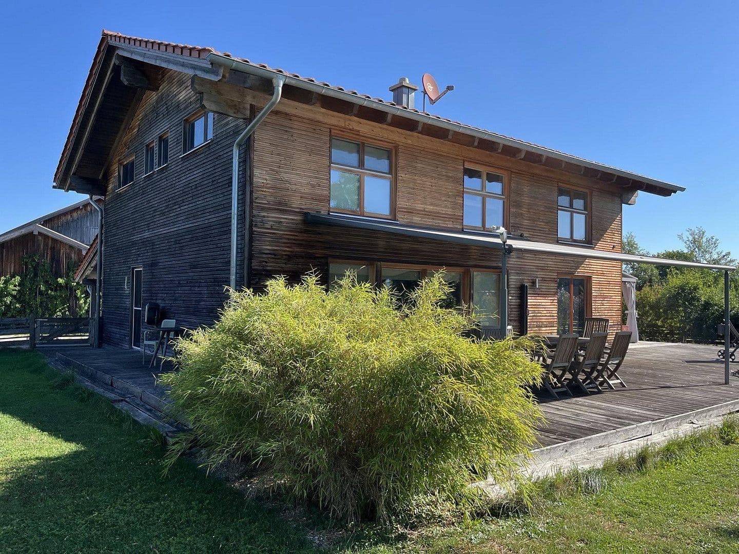 Predaj domu 190 m², pozemok 1.064 m², Traunreut, Bavorsko Predaj domu 190 m², pozemok 1.064 m², Traunreut, Bavorsko