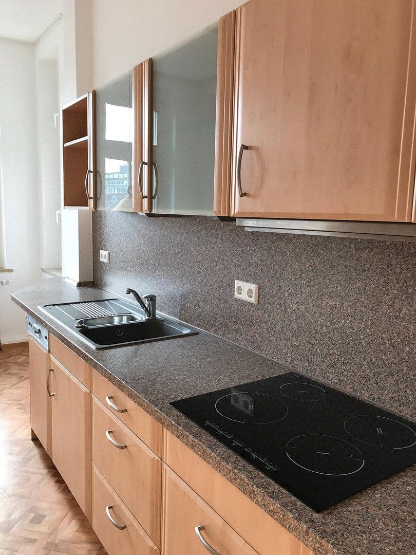 Prenájom bytu 6-izbový 151 m², Reichenhainer Str. 52, Chemnitz, Sasko Prenájom bytu 6-izbový 151 m², Reichenhainer Str. 52, Chemnitz, Sasko
