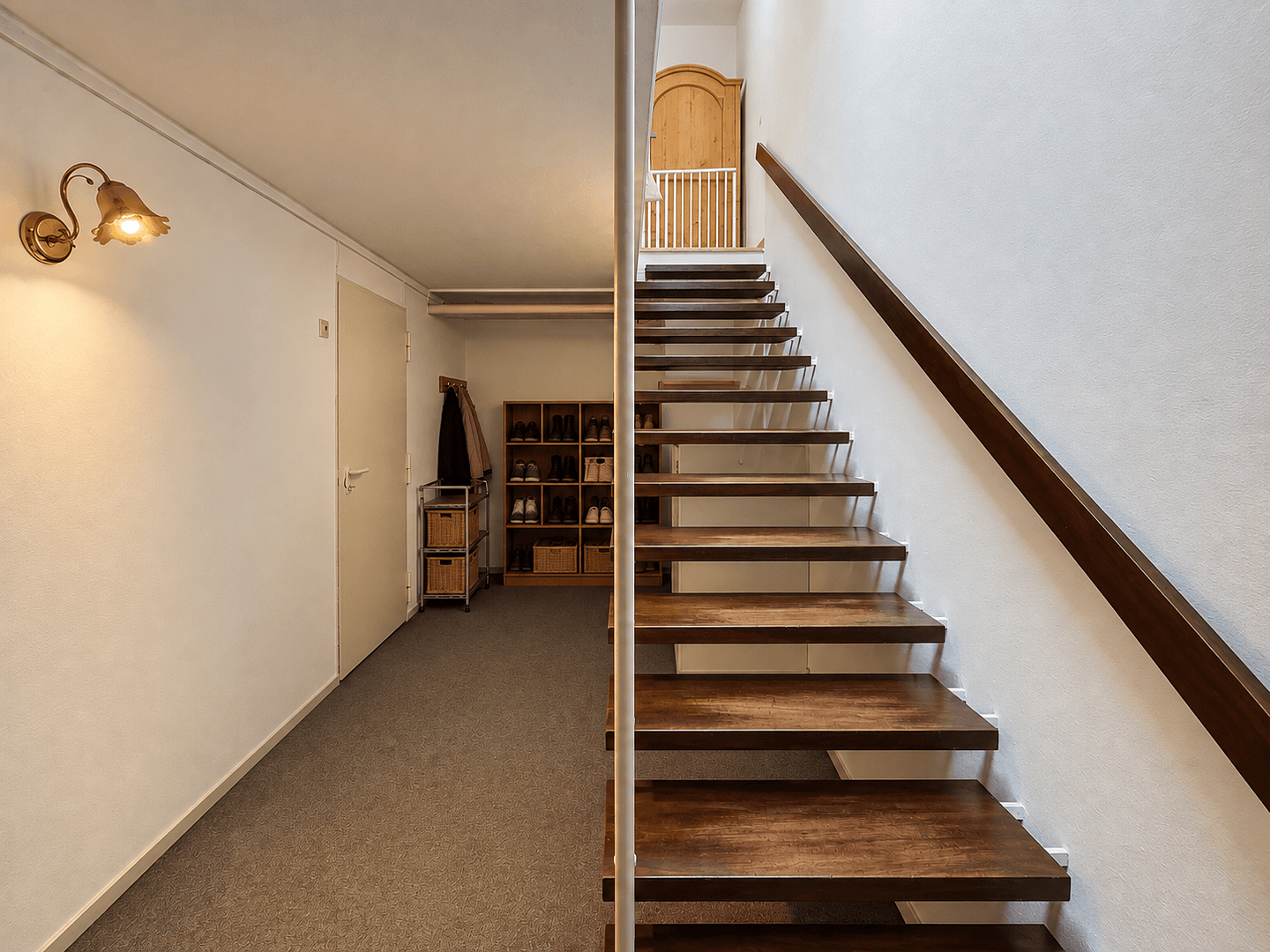 Predaj domu 140 m², pozemok 525 m², Krailling, Bavorsko Predaj domu 140 m², pozemok 525 m², Krailling, Bavorsko