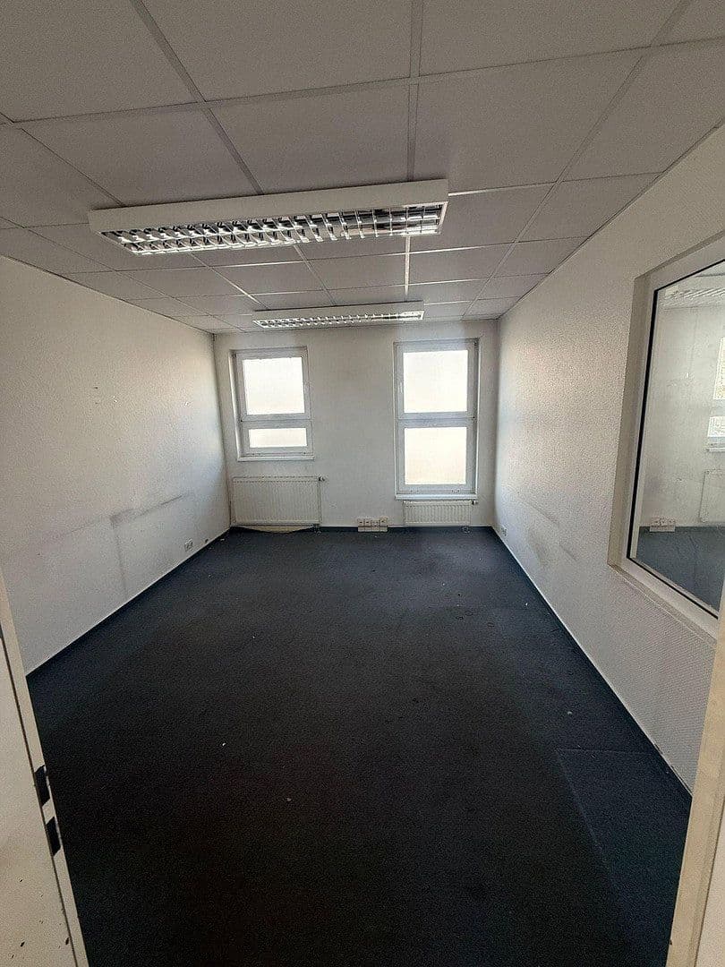 Prenájom nebytového priestoru 1.200 m², Berlin, Otto-Franke-Straße, 87, Berlin, Berlín Prenájom nebytového priestoru 1.200 m², Berlin, Otto-Franke-Straße, 87, Berlin, Berlín
