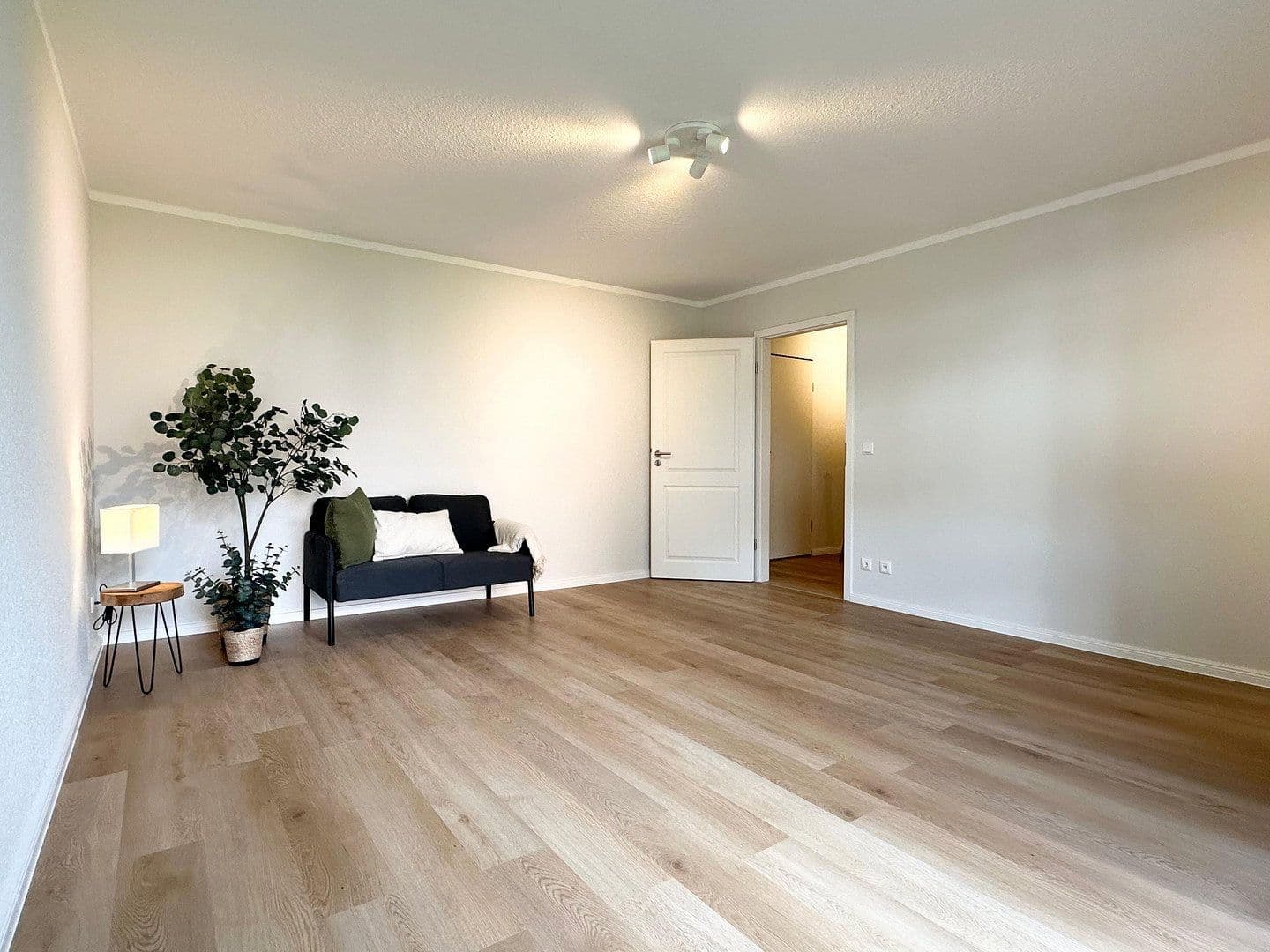 Prenájom bytu 1-izbový 34 m², Rostock, Meklenbursko-Predpomoransko Prenájom bytu 1-izbový 34 m², Rostock, Meklenbursko-Predpomoransko