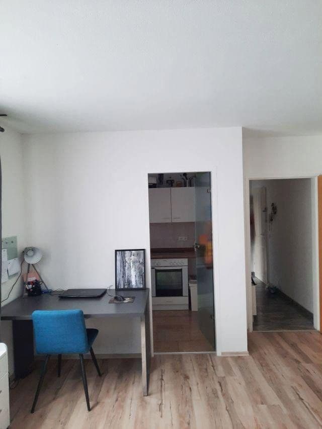 Prenájom bytu 1-izbový 33 m², Stuttgart, Bádensko-Wurttembersko Prenájom bytu 1-izbový 33 m², Stuttgart, Bádensko-Wurttembersko