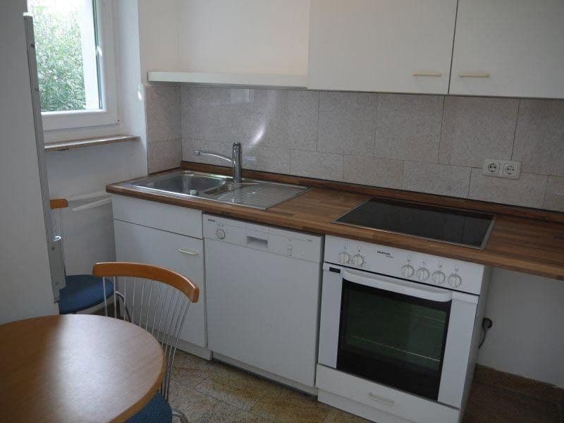 Prenájom bytu 1-izbový 33 m², Stuttgart, Bádensko-Wurttembersko Prenájom bytu 1-izbový 33 m², Stuttgart, Bádensko-Wurttembersko