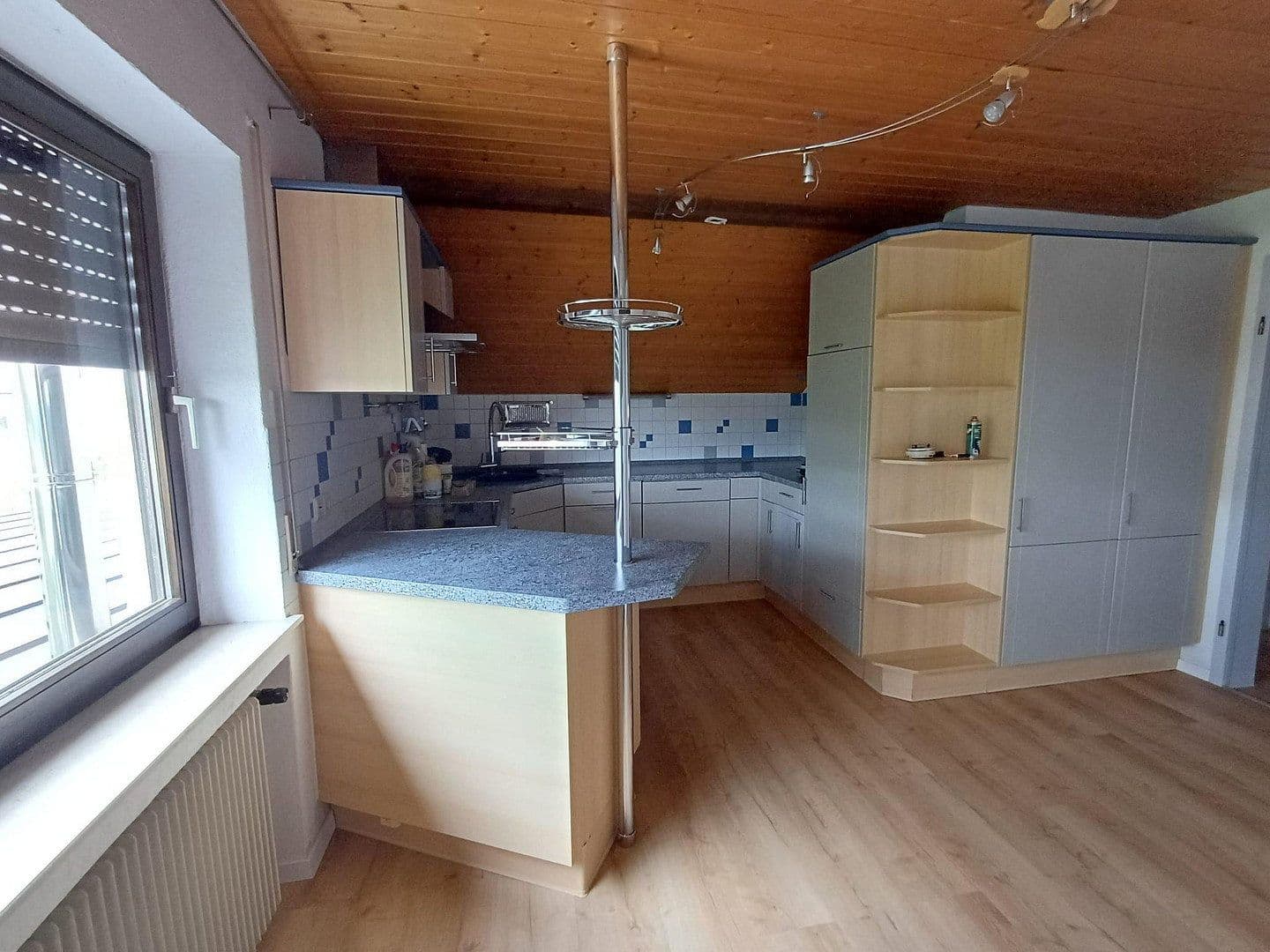Prenájom bytu 4-izbový 90 m², Biberach an der Riß, Bádensko-Wurttembersko Prenájom bytu 4-izbový 90 m², Biberach an der Riß, Bádensko-Wurttembersko