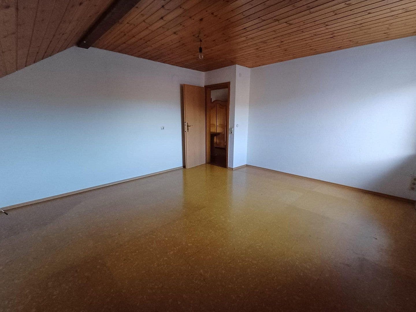 Prenájom bytu 4-izbový 90 m², Biberach an der Riß, Bádensko-Wurttembersko Prenájom bytu 4-izbový 90 m², Biberach an der Riß, Bádensko-Wurttembersko