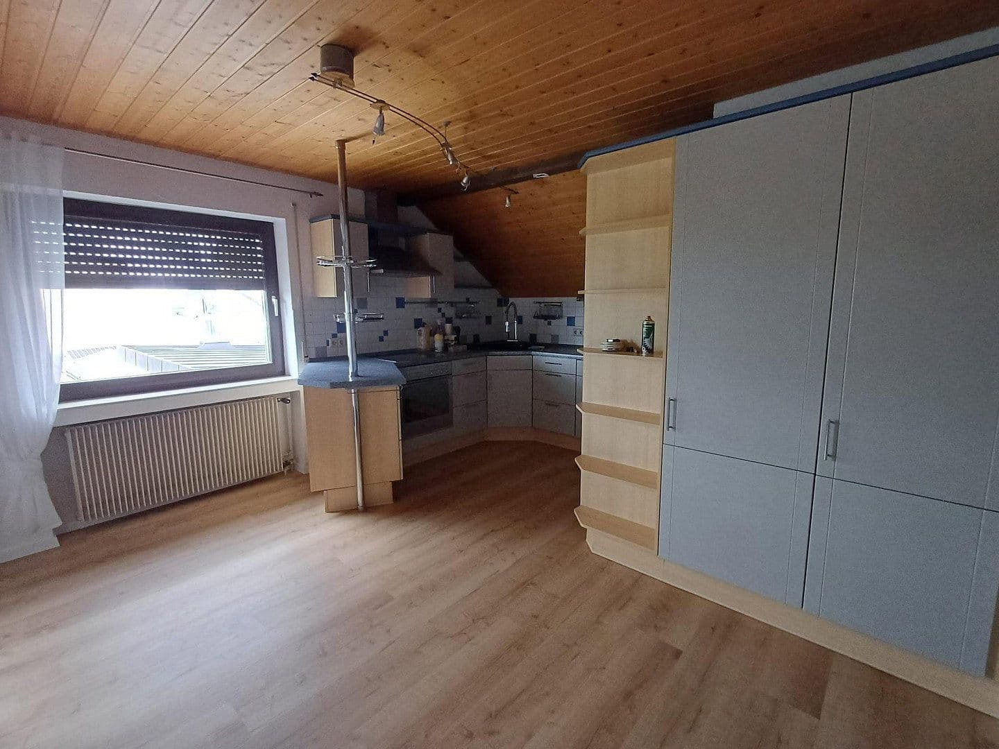 Prenájom bytu 4-izbový 90 m², Biberach an der Riß, Bádensko-Wurttembersko Prenájom bytu 4-izbový 90 m², Biberach an der Riß, Bádensko-Wurttembersko