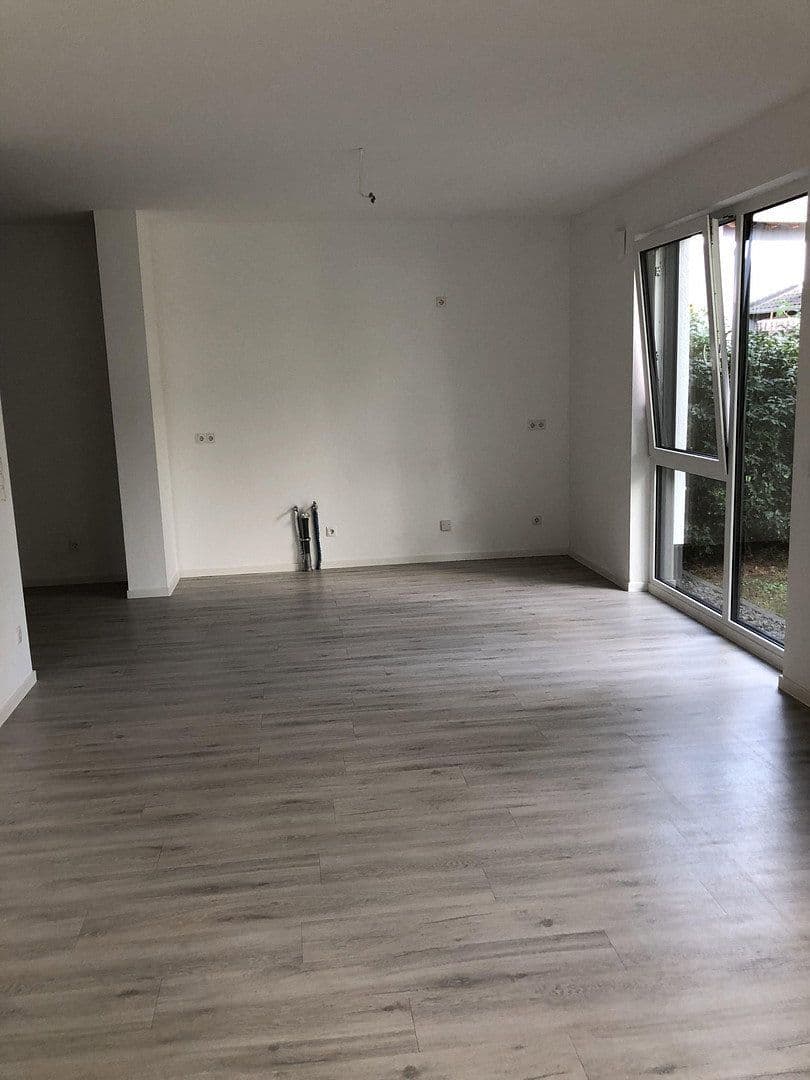 Prenájom bytu 3-izbový 83 m², Remagen, Porýnie-Falcko Prenájom bytu 3-izbový 83 m², Remagen, Porýnie-Falcko