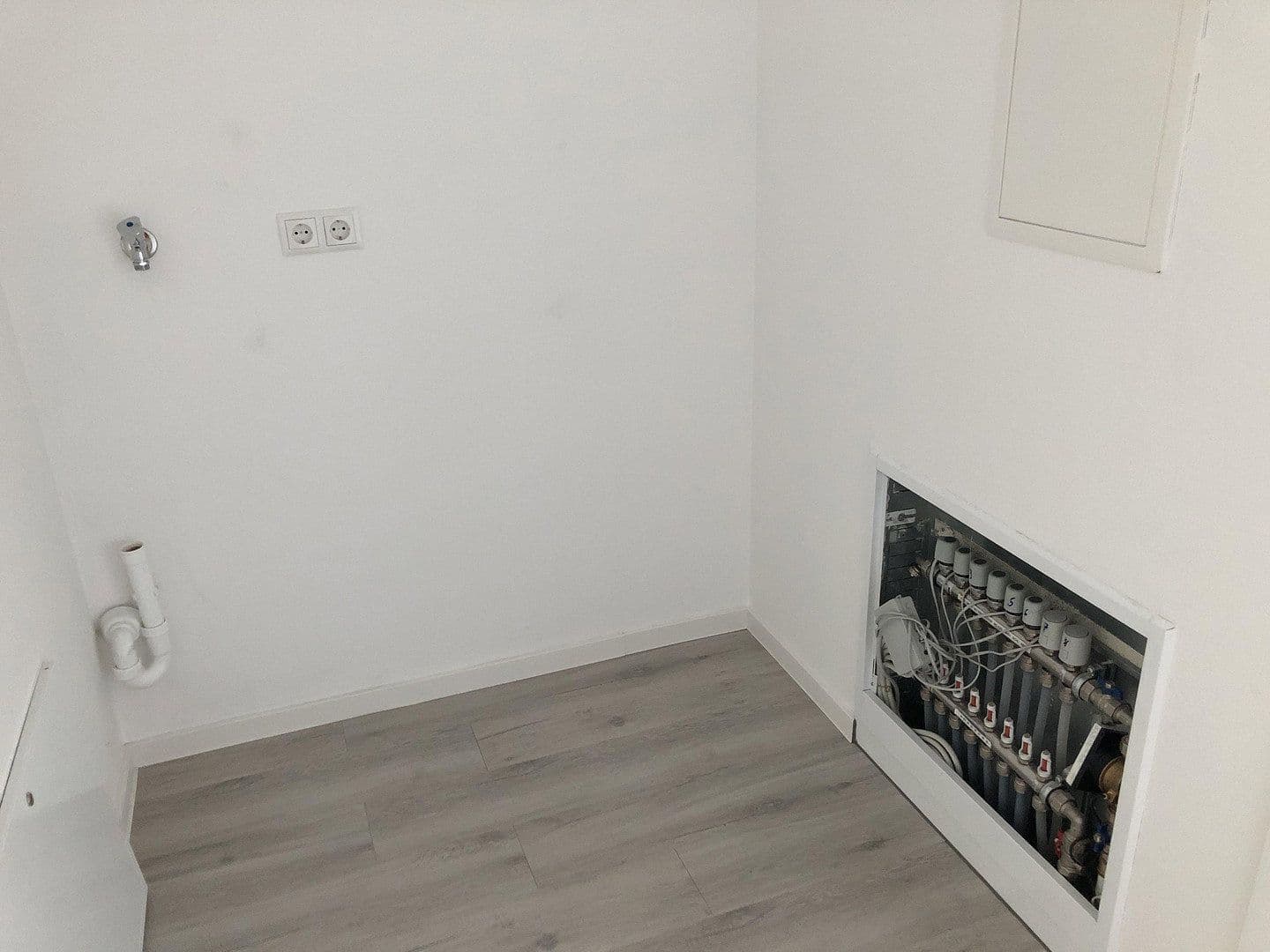 Prenájom bytu 3-izbový 83 m², Remagen, Porýnie-Falcko Prenájom bytu 3-izbový 83 m², Remagen, Porýnie-Falcko