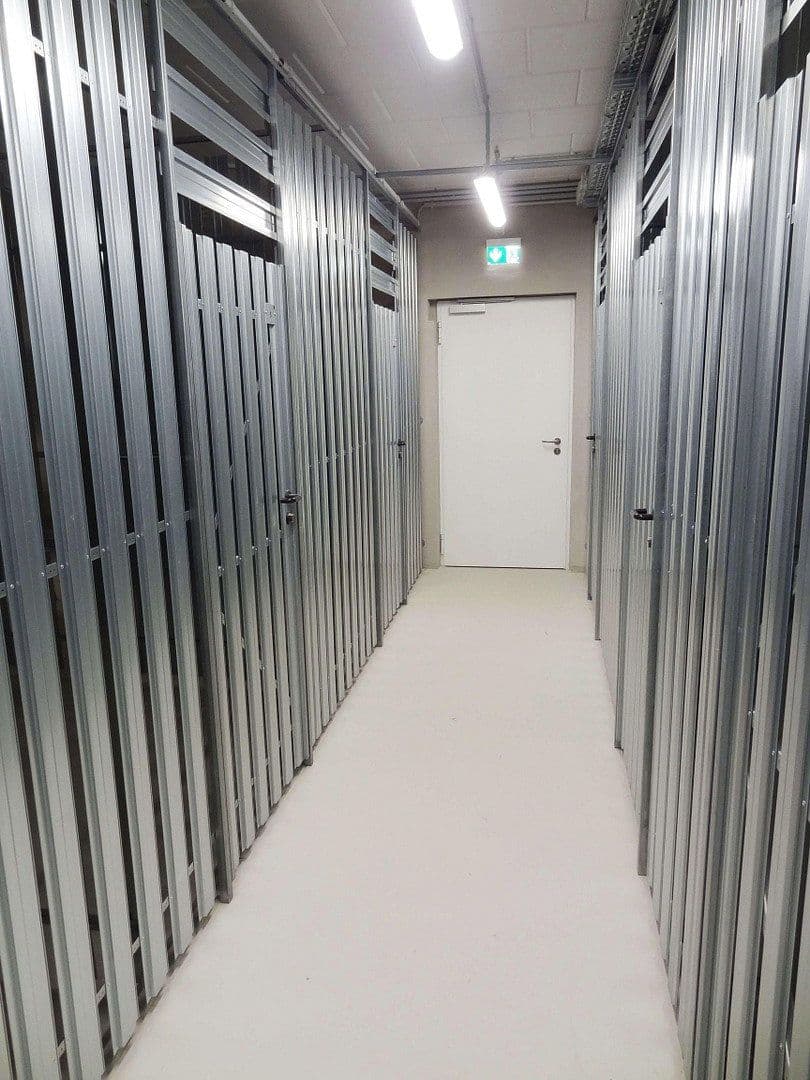 Prenájom bytu 2-izbový 64 m², Ulm, Bádensko-Wurttembersko Prenájom bytu 2-izbový 64 m², Ulm, Bádensko-Wurttembersko