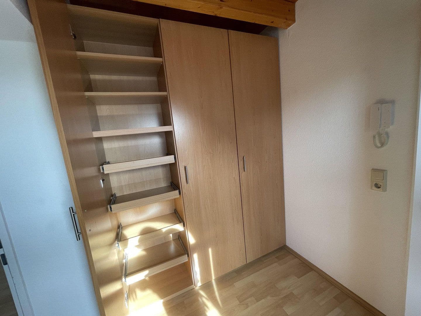 Prenájom bytu 2-izbový 55 m², Kaiserstr 138, Brühl, Severné Porýnie - Westfálsko Prenájom bytu 2-izbový 55 m², Kaiserstr 138, Brühl, Severné Porýnie - Westfálsko
