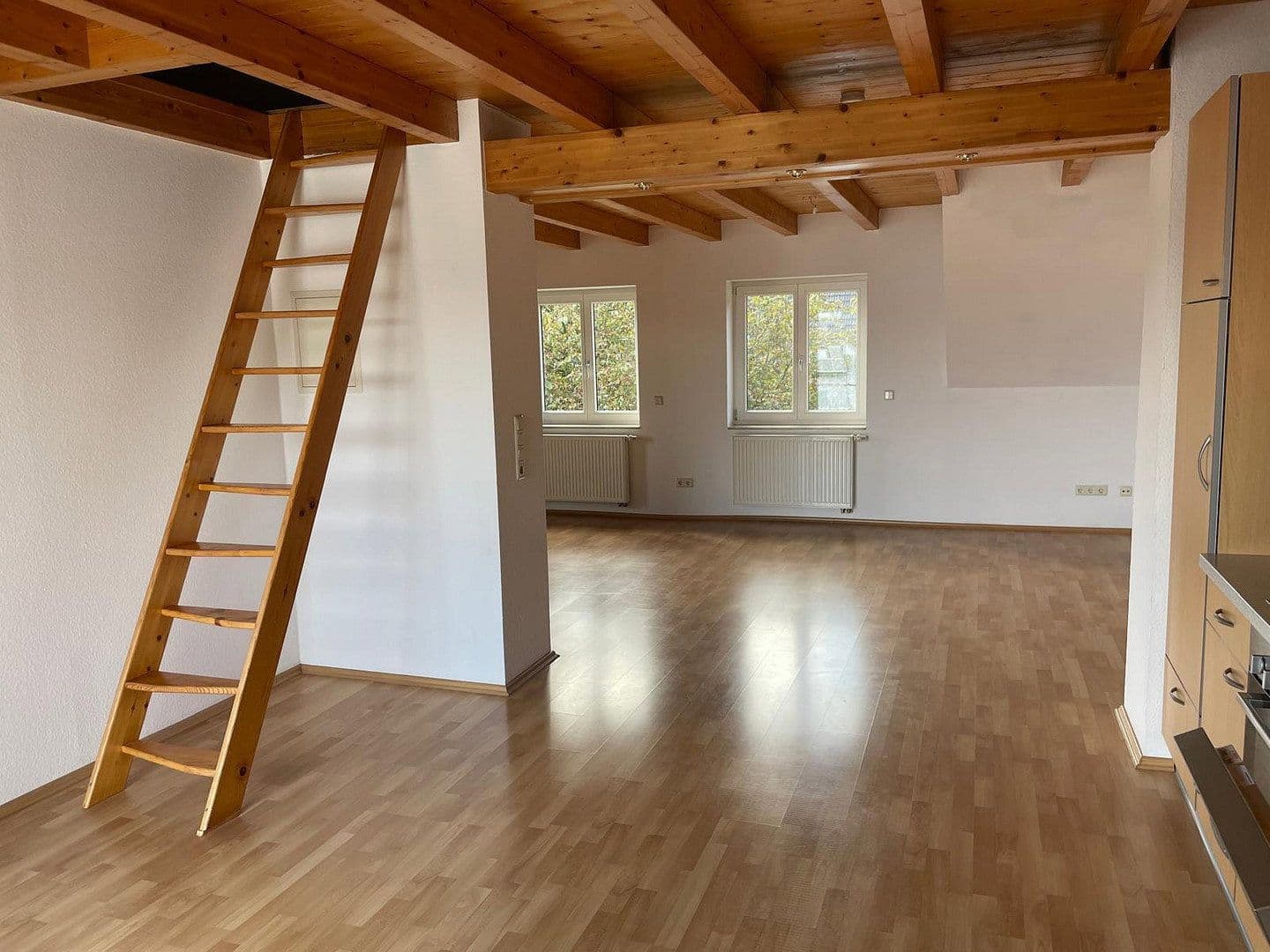 Prenájom bytu 2-izbový 55 m², Kaiserstr 138, Brühl, Severné Porýnie - Westfálsko Prenájom bytu 2-izbový 55 m², Kaiserstr 138, Brühl, Severné Porýnie - Westfálsko