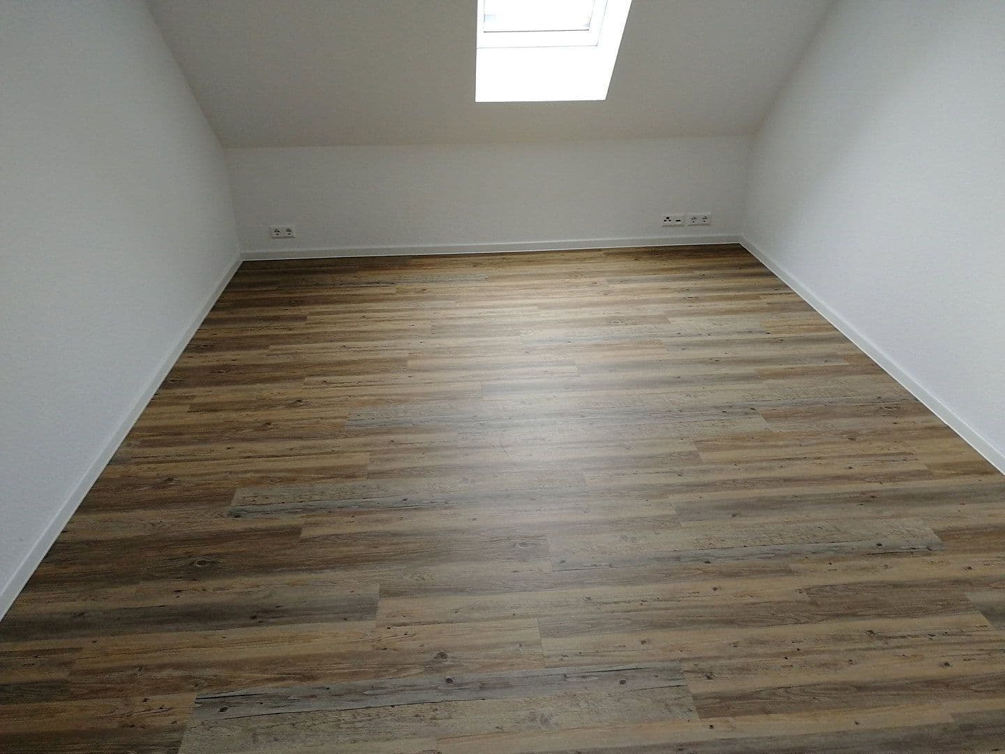 Prenájom domu 173 m², pozemok 700 m², Wunstorf, Dolné Sasko Prenájom domu 173 m², pozemok 700 m², Wunstorf, Dolné Sasko