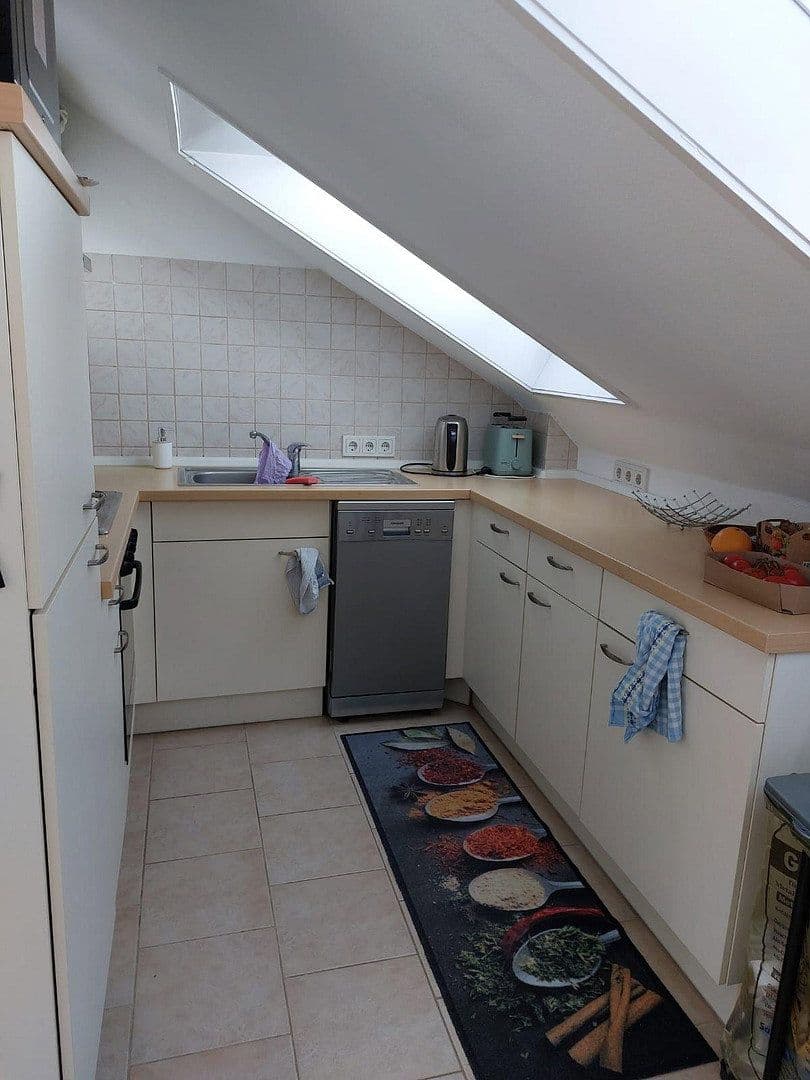 Prenájom bytu 3-izbový 63 m², Stuttgart-Kaltental, Bádensko-Wurttembersko Prenájom bytu 3-izbový 63 m², Stuttgart-Kaltental, Bádensko-Wurttembersko