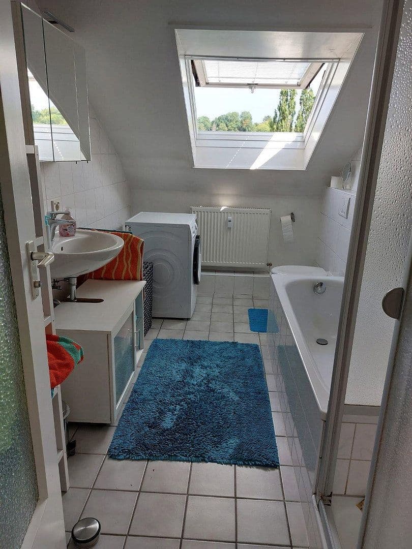 Prenájom bytu 3-izbový 63 m², Stuttgart-Kaltental, Bádensko-Wurttembersko Prenájom bytu 3-izbový 63 m², Stuttgart-Kaltental, Bádensko-Wurttembersko