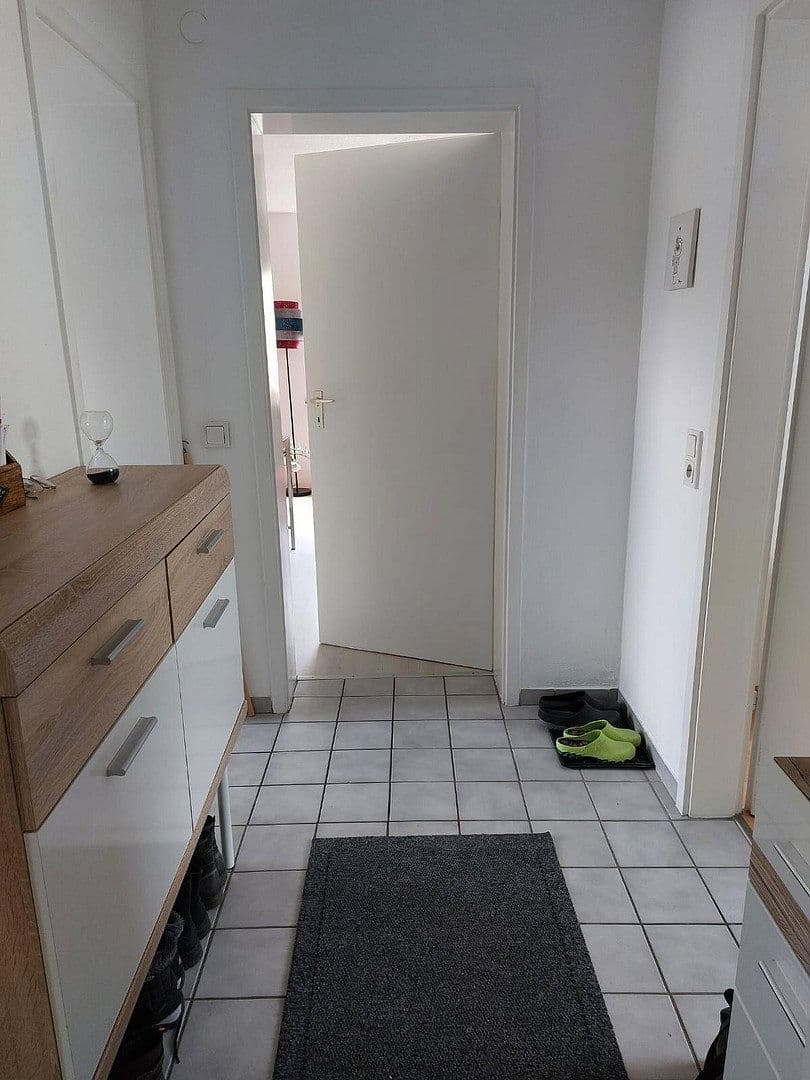 Prenájom bytu 3-izbový 63 m², Stuttgart-Kaltental, Bádensko-Wurttembersko Prenájom bytu 3-izbový 63 m², Stuttgart-Kaltental, Bádensko-Wurttembersko