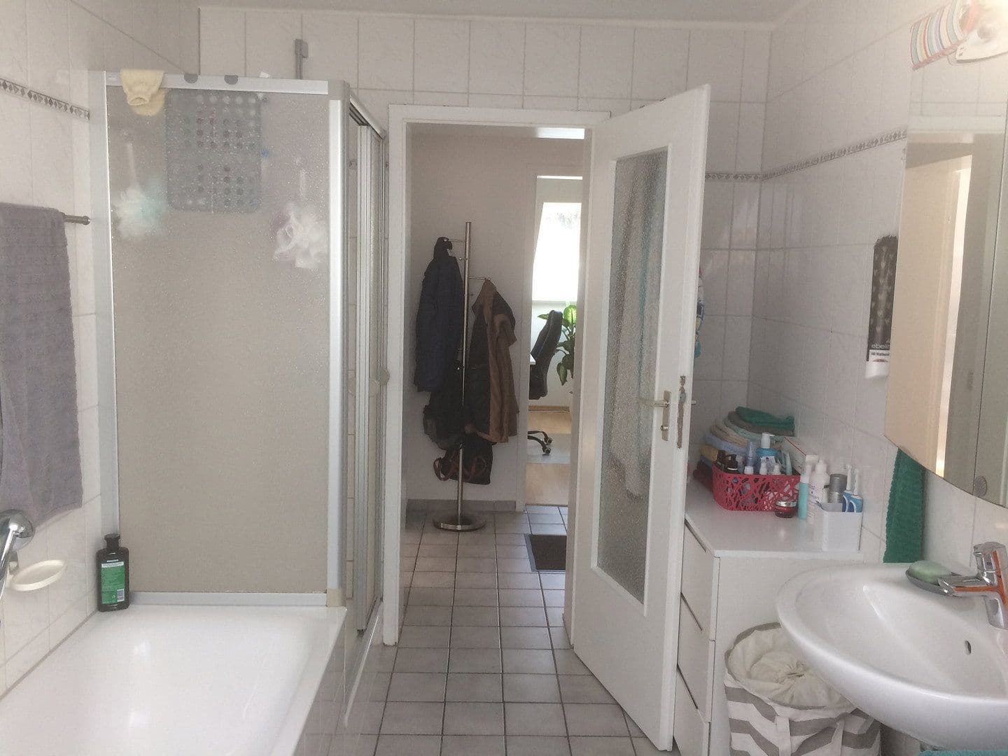 Prenájom bytu 3-izbový 63 m², Stuttgart-Kaltental, Bádensko-Wurttembersko Prenájom bytu 3-izbový 63 m², Stuttgart-Kaltental, Bádensko-Wurttembersko