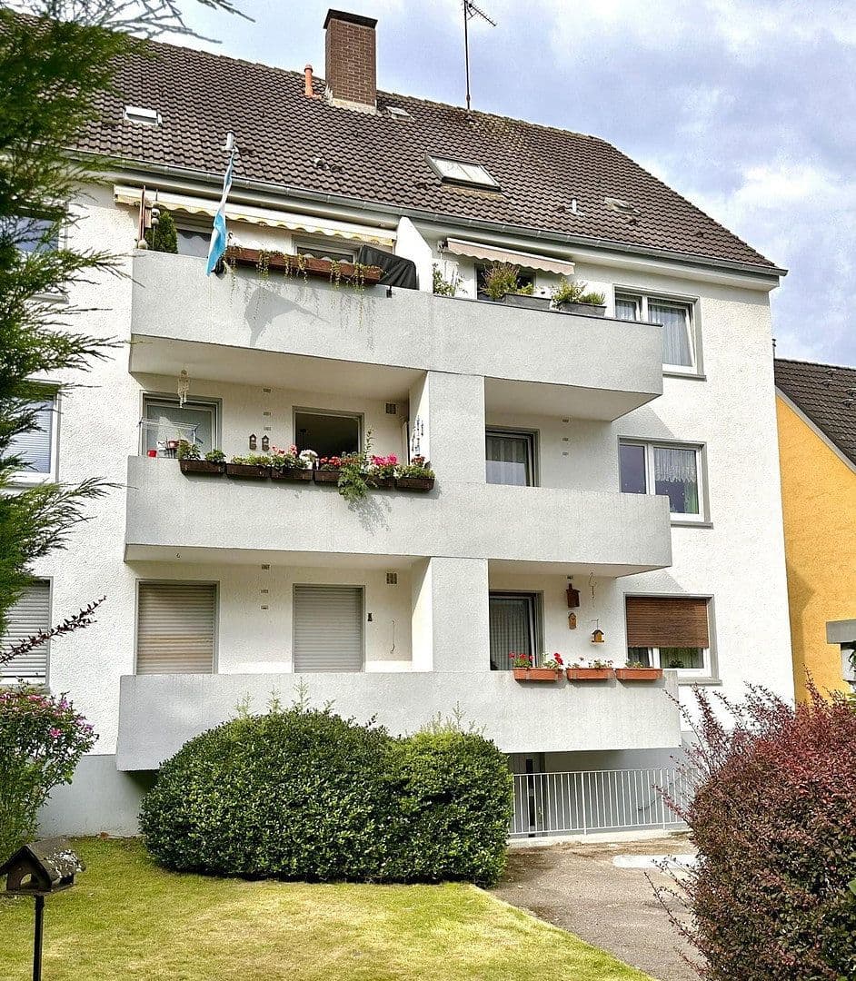 Prenájom bytu 3-izbový 76 m², Lehrstraße 25, Essen, Severné Porýnie - Westfálsko Prenájom bytu 3-izbový 76 m², Lehrstraße 25, Essen, Severné Porýnie - Westfálsko