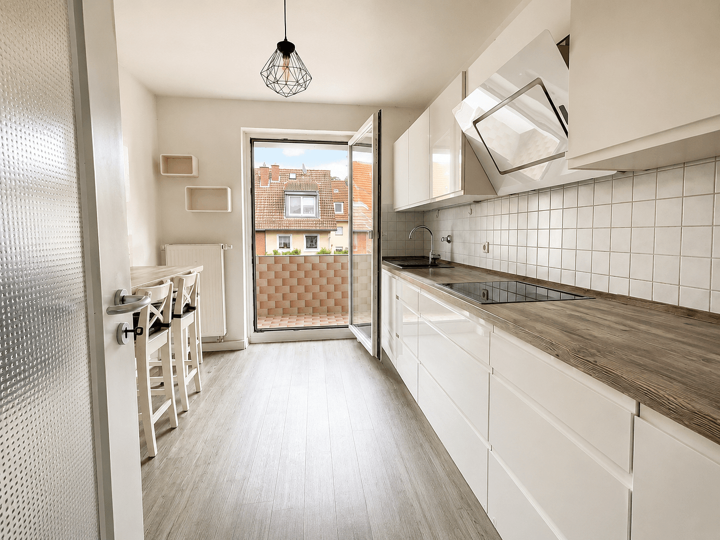 Prenájom bytu 3-izbový 76 m², Lehrstraße 25, Essen, Severné Porýnie - Westfálsko Prenájom bytu 3-izbový 76 m², Lehrstraße 25, Essen, Severné Porýnie - Westfálsko
