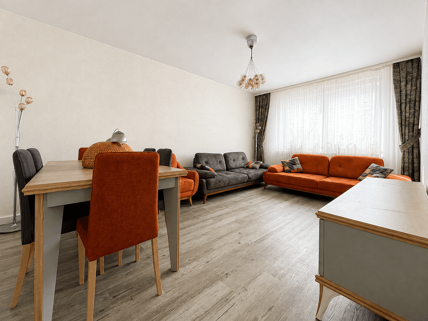 Prenájom bytu 3-izbový 76 m², Lehrstraße 25, Essen, Severné Porýnie - Westfálsko Prenájom bytu 3-izbový 76 m², Lehrstraße 25, Essen, Severné Porýnie - Westfálsko