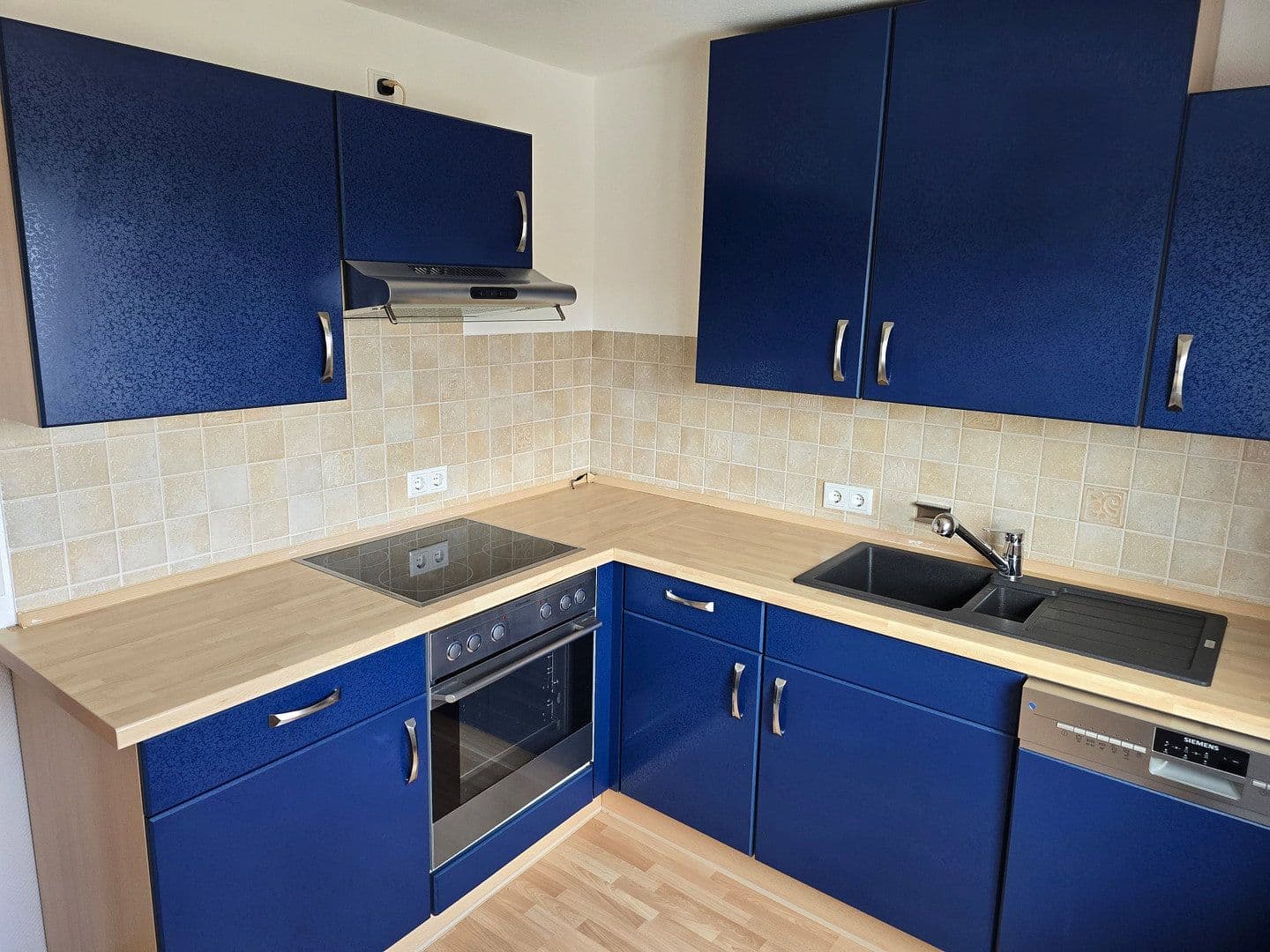 Prenájom bytu 3-izbový 75 m², Schützenstraße 75, Remscheid, Severné Porýnie - Westfálsko Prenájom bytu 3-izbový 75 m², Schützenstraße 75, Remscheid, Severné Porýnie - Westfálsko