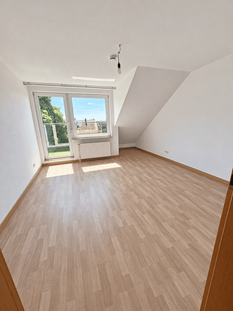 Prenájom bytu 3-izbový 75 m², Schützenstraße 75, Remscheid, Severné Porýnie - Westfálsko Prenájom bytu 3-izbový 75 m², Schützenstraße 75, Remscheid, Severné Porýnie - Westfálsko