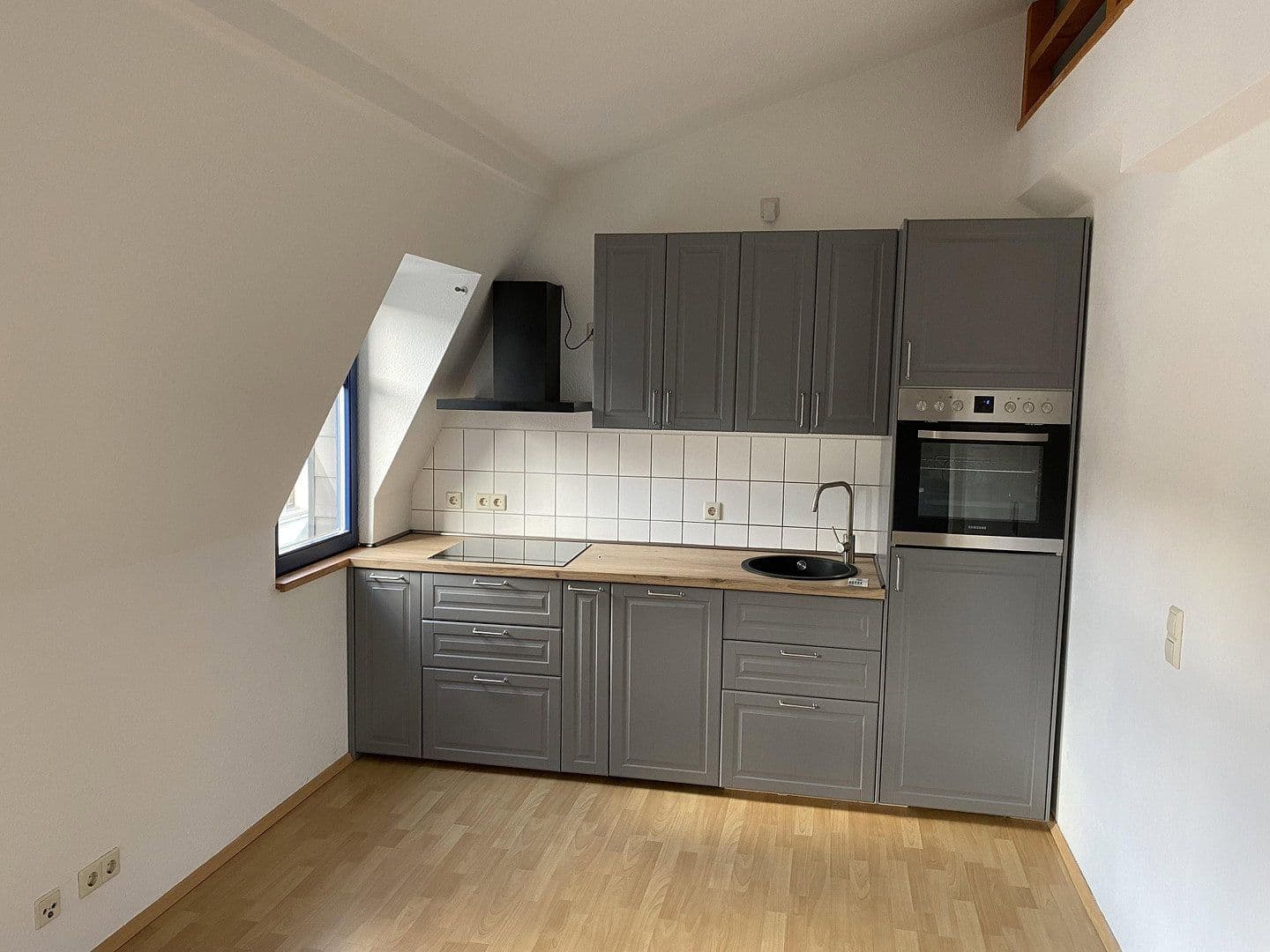 Prenájom bytu 1-izbový 23 m², Görlitzer Straße 4, Dresden, Sasko Prenájom bytu 1-izbový 23 m², Görlitzer Straße 4, Dresden, Sasko