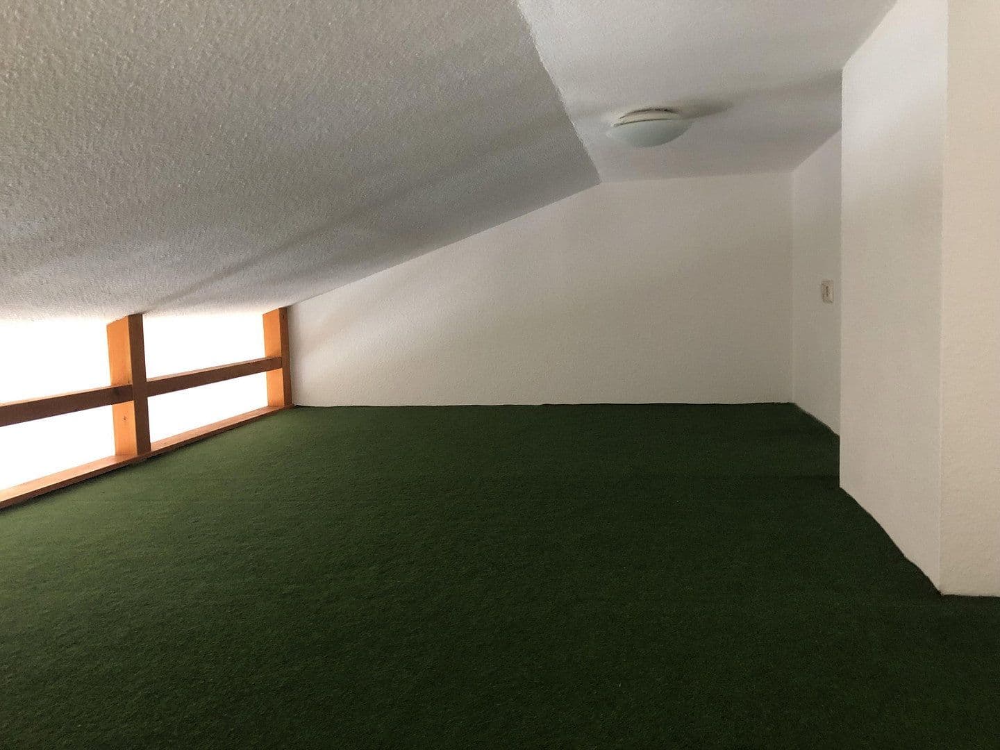 Prenájom bytu 1-izbový 23 m², Görlitzer Straße 4, Dresden, Sasko Prenájom bytu 1-izbový 23 m², Görlitzer Straße 4, Dresden, Sasko